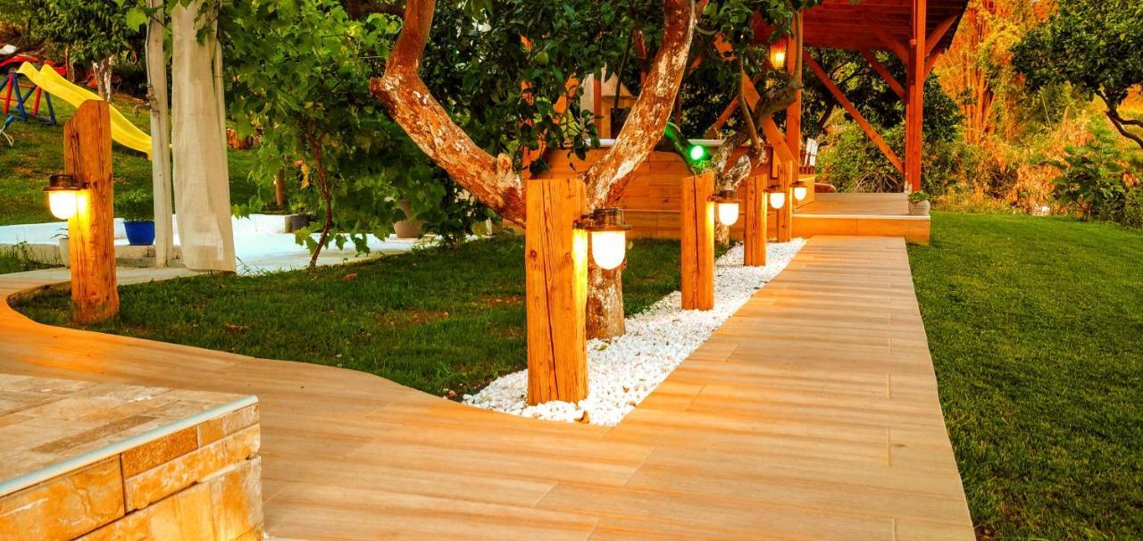 The Elysian At Nicopolis Jacuzzi Apartamento Nikopolis Exterior foto