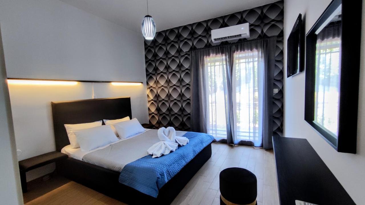The Elysian At Nicopolis Jacuzzi Apartamento Nikopolis Exterior foto