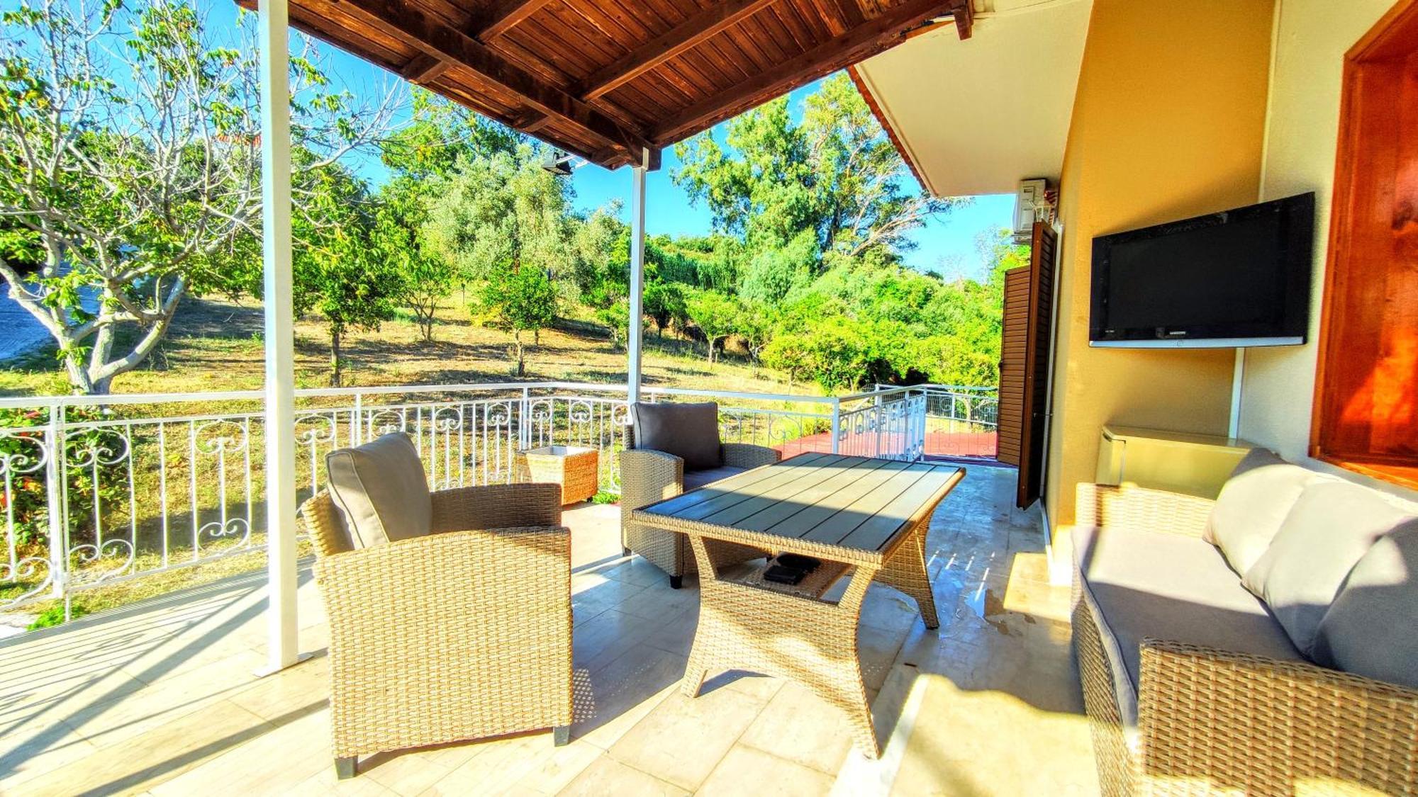 The Elysian At Nicopolis Jacuzzi Apartamento Nikopolis Quarto foto